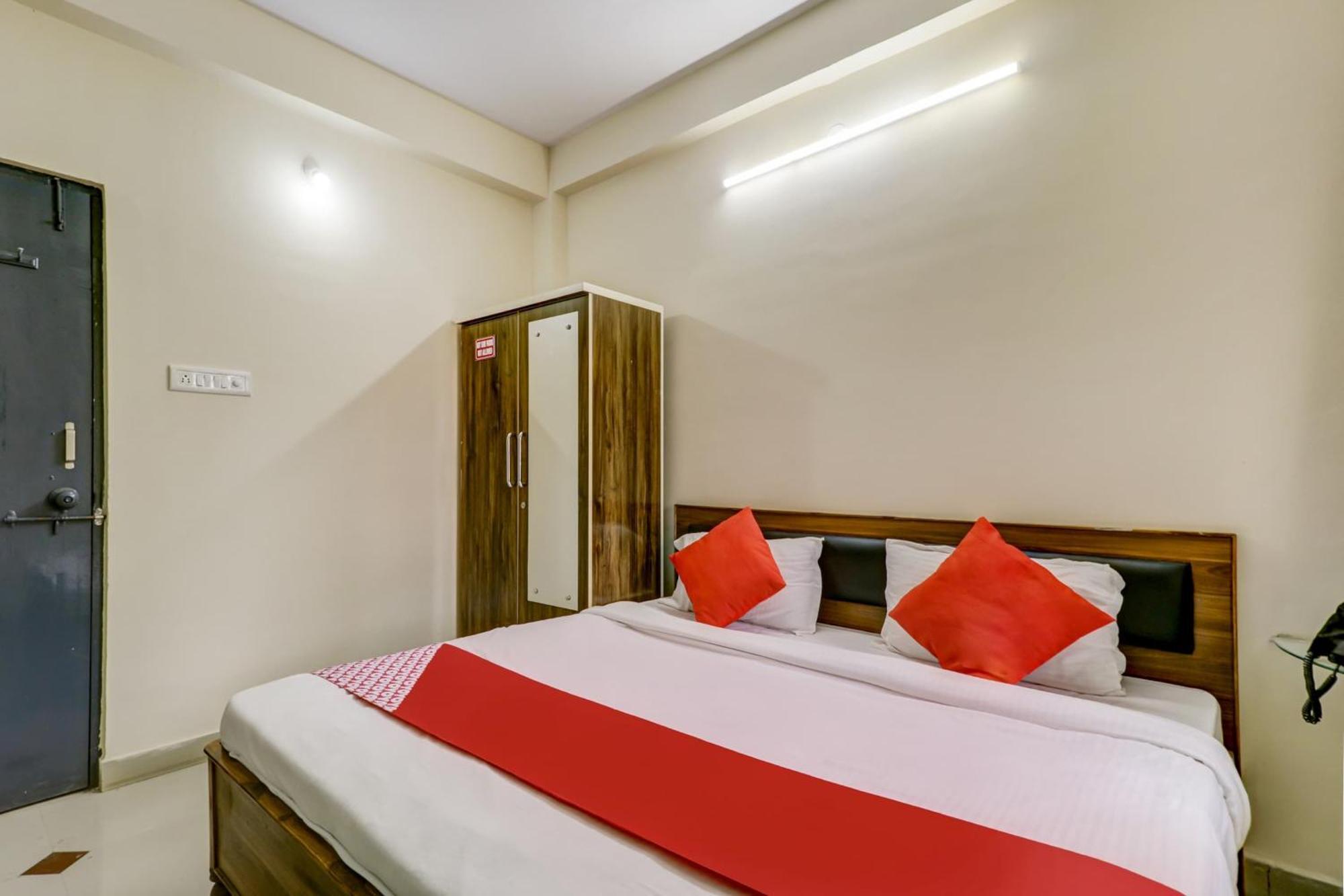 נאגפור Hotel O The Crown Inn מראה חיצוני תמונה